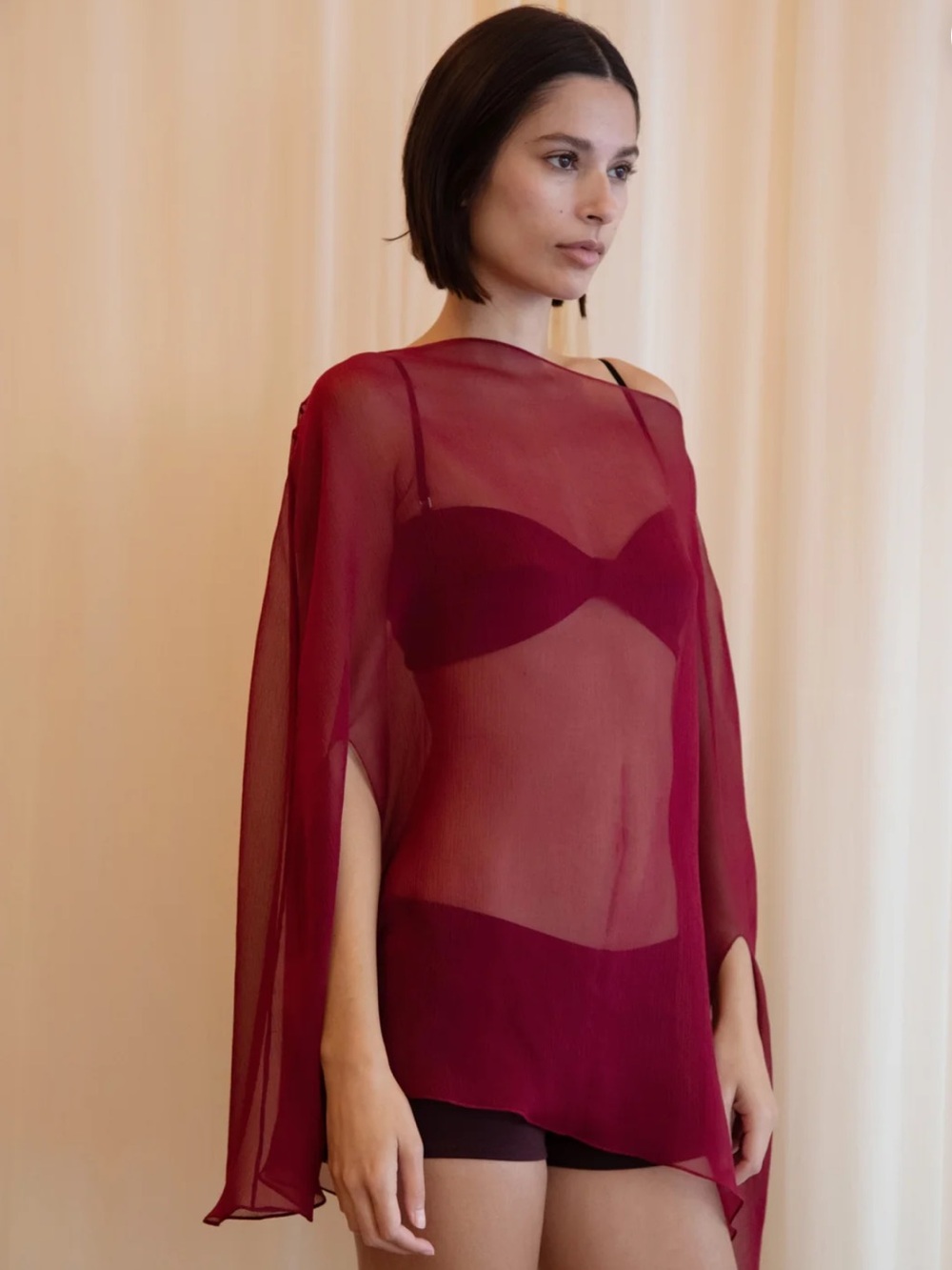Buci Ibis Poncho Set in Burgundy - Picture 2 of 3